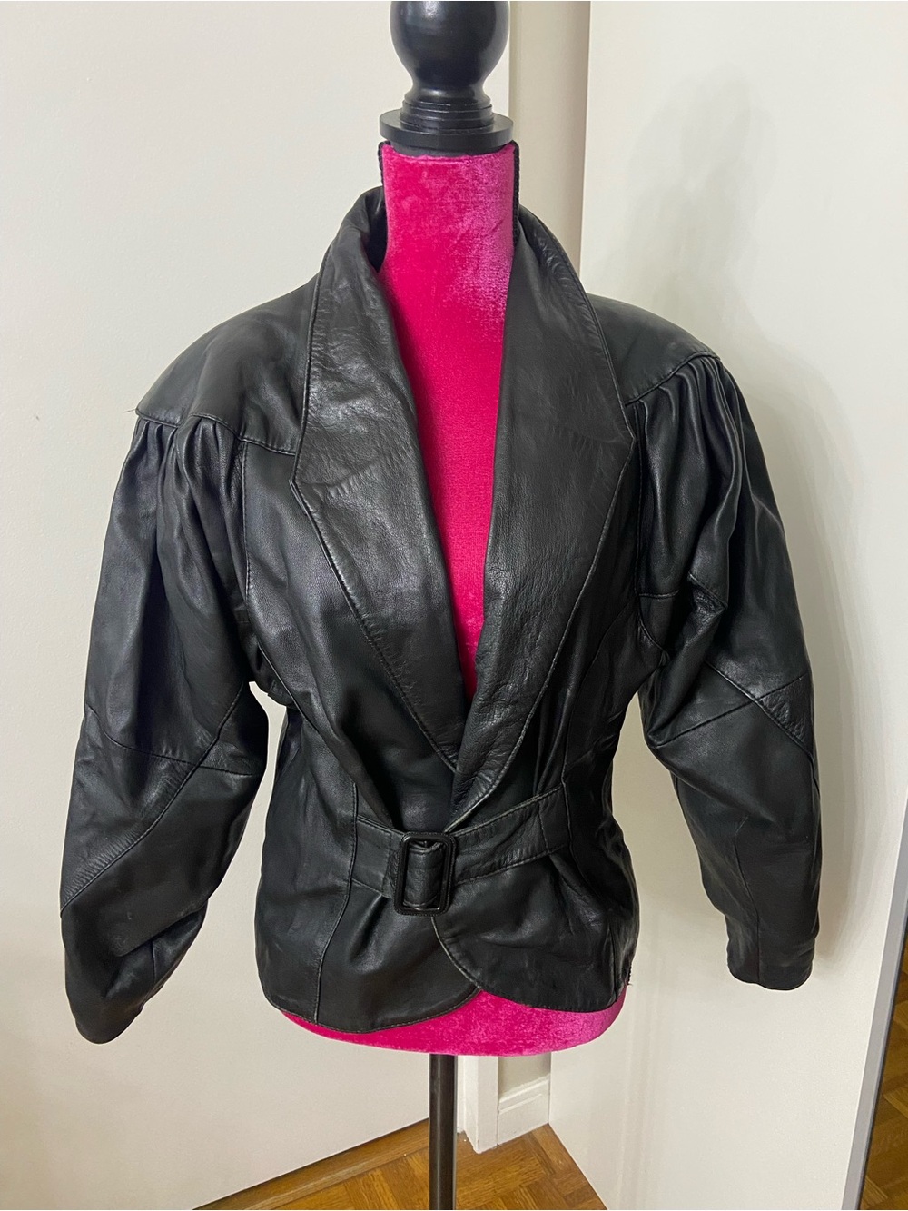 Vintage 1980s genuine leather jacket coat small